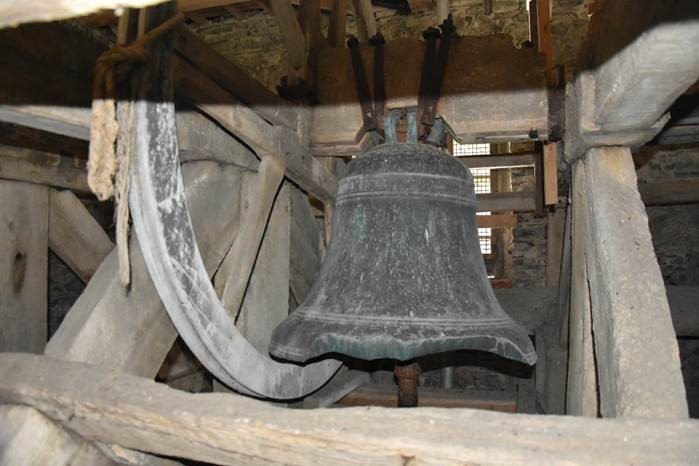 Llanfihangel y Creuddyn Bell