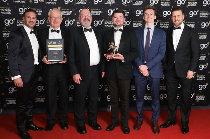 Go North Wales Tourism Awards
Headline sponsor Harlech Foodservice.

Go Attraction of the Year sponsored by SF Parks 
Ffestiniog and Welsh Highland Railway
Jonathan Seldon (sponsor) Dave Russell, Jim Emberey, Stephen Greig, Osian Hughes and Oliver Seldon (sponsor)