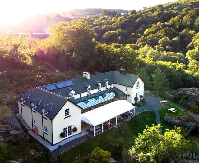 Mid Wales tearoom and guest house to reopen its doors