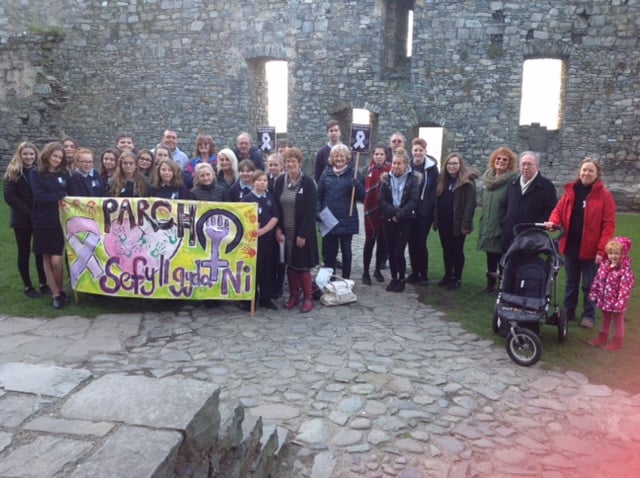 Joyce worked with the local WI and pupils at Ysgol Ardudwy in her White Ribbon campaigning