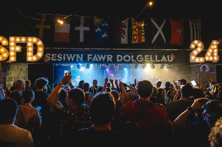 The stage at The Ship, Sesiwn Fawr 2024. Photo: ffotonant