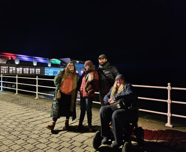 Aberystwyth pier lights up for festival finale