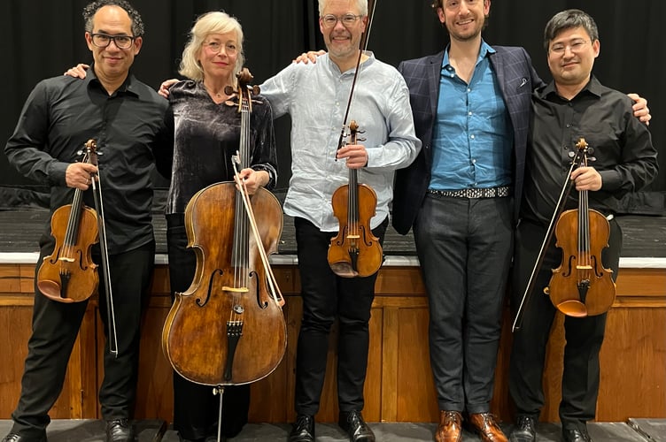 The MacFeaverJones Quartet, with baritone Thomas Coltman